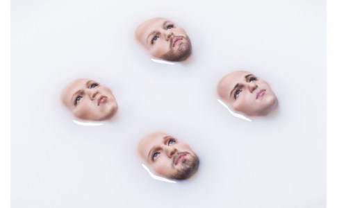 kings-of-leon-walls-2016-2480x
